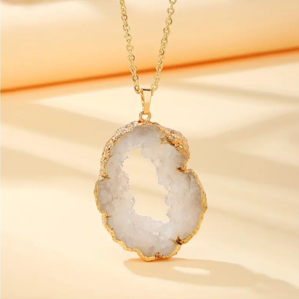 White Agate Pendant Necklace